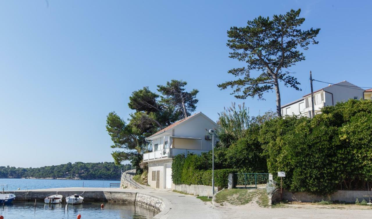 Apartments Maris Раб Экстерьер фото