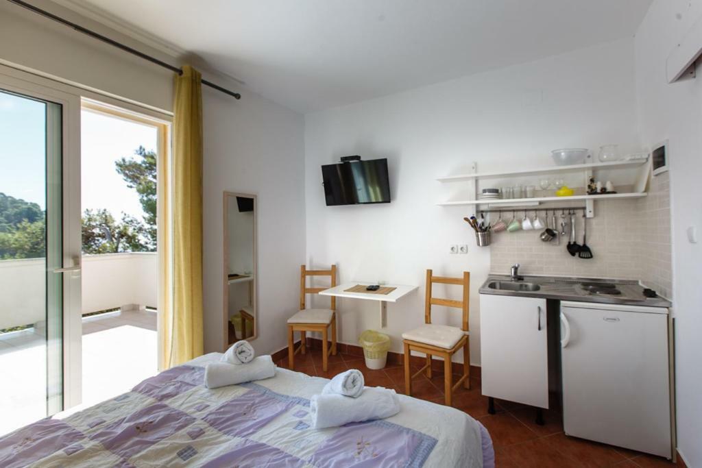Apartments Maris Раб Экстерьер фото