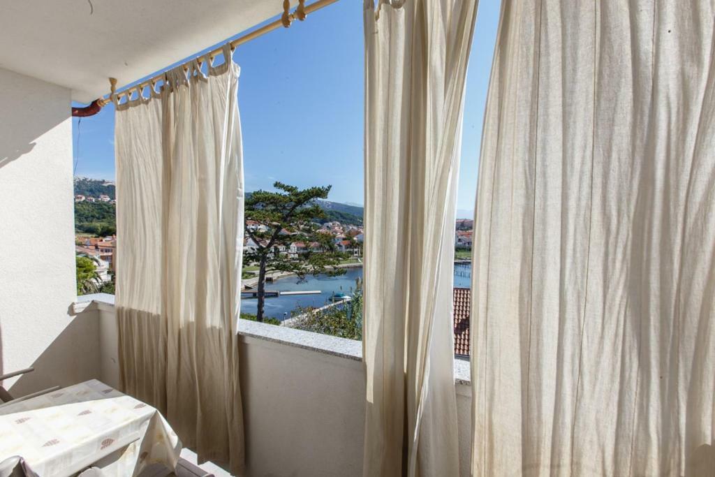 Apartments Maris Раб Экстерьер фото